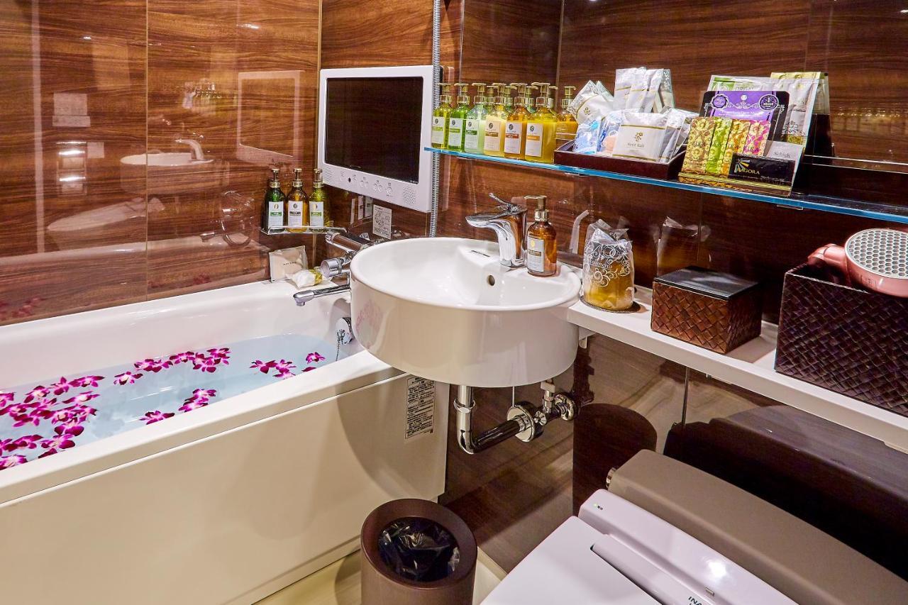 Petit Bali Ikebukuro (Adults Only) Hotel Токио Стая снимка