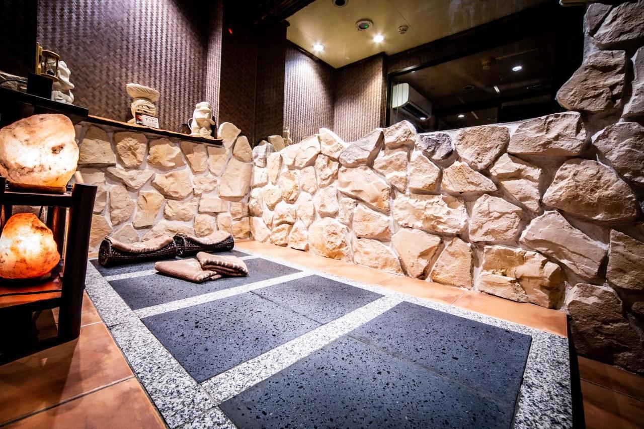 Petit Bali Ikebukuro (Adults Only) Hotel Токио Екстериор снимка
